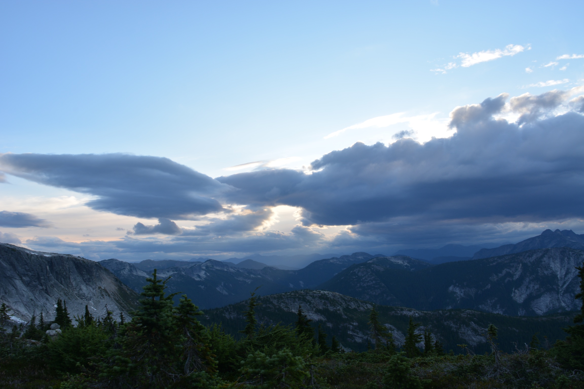 Hike to Tasty Lake