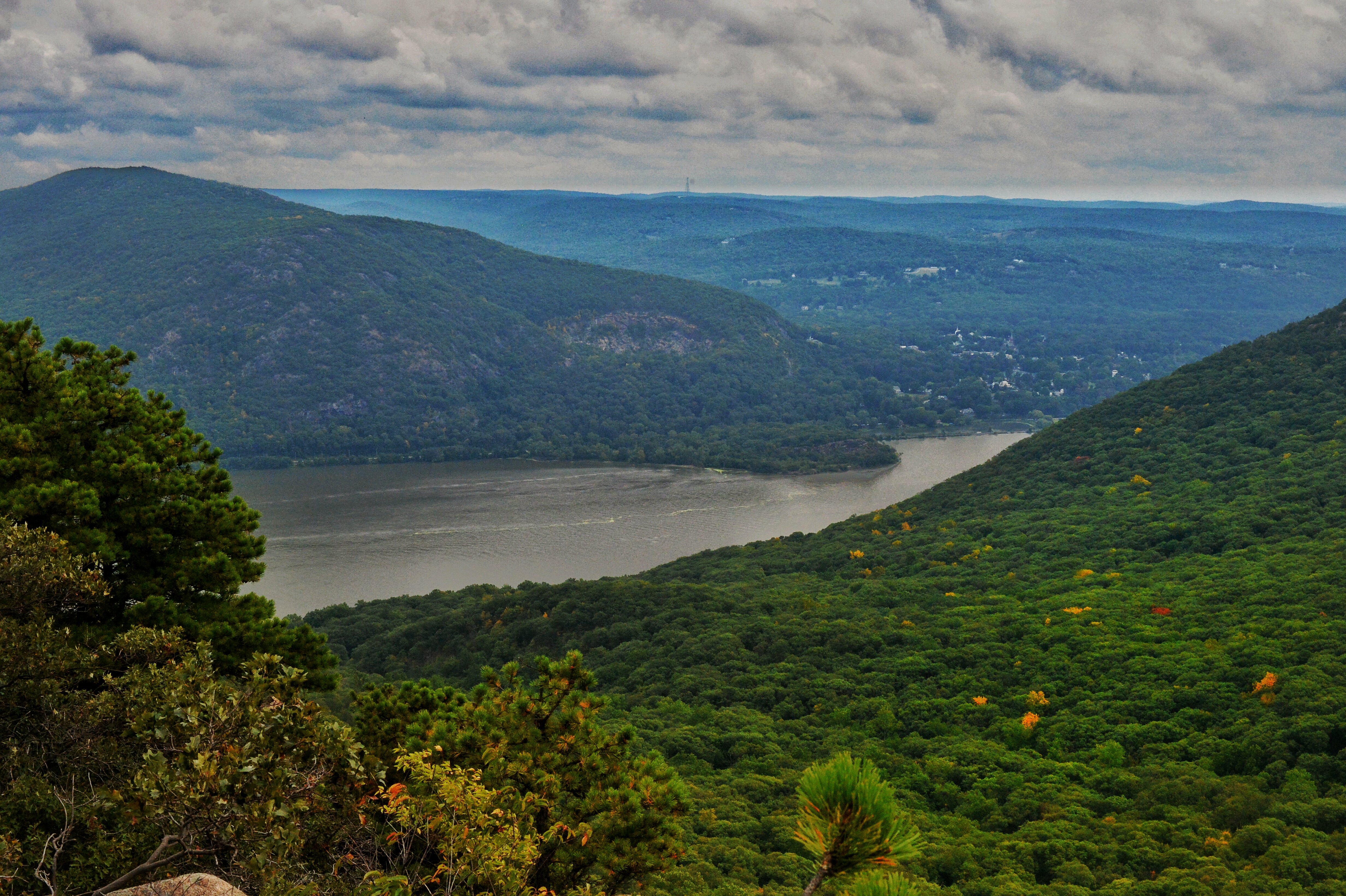 Storm King Mountain Loop