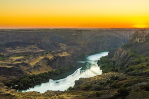 Photograph the Perrine Bridge and Perrine Coulee Falls