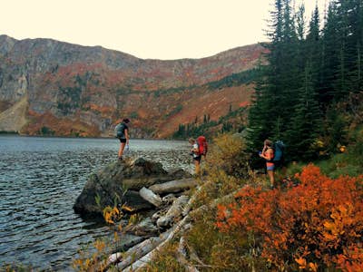 Camp at Heart Lake in Loho National Forest