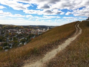 Hike Barn Bluff