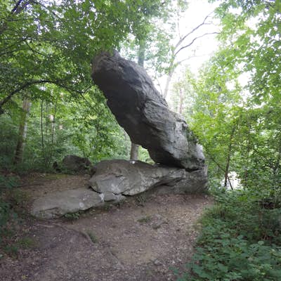 Hike to King and Queen Seat at Rocks State Park 
