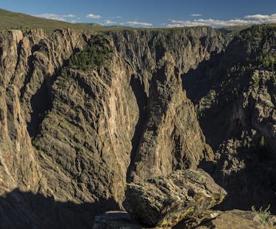 Hike to Tomichi Point and Gunnison Point Overlooks