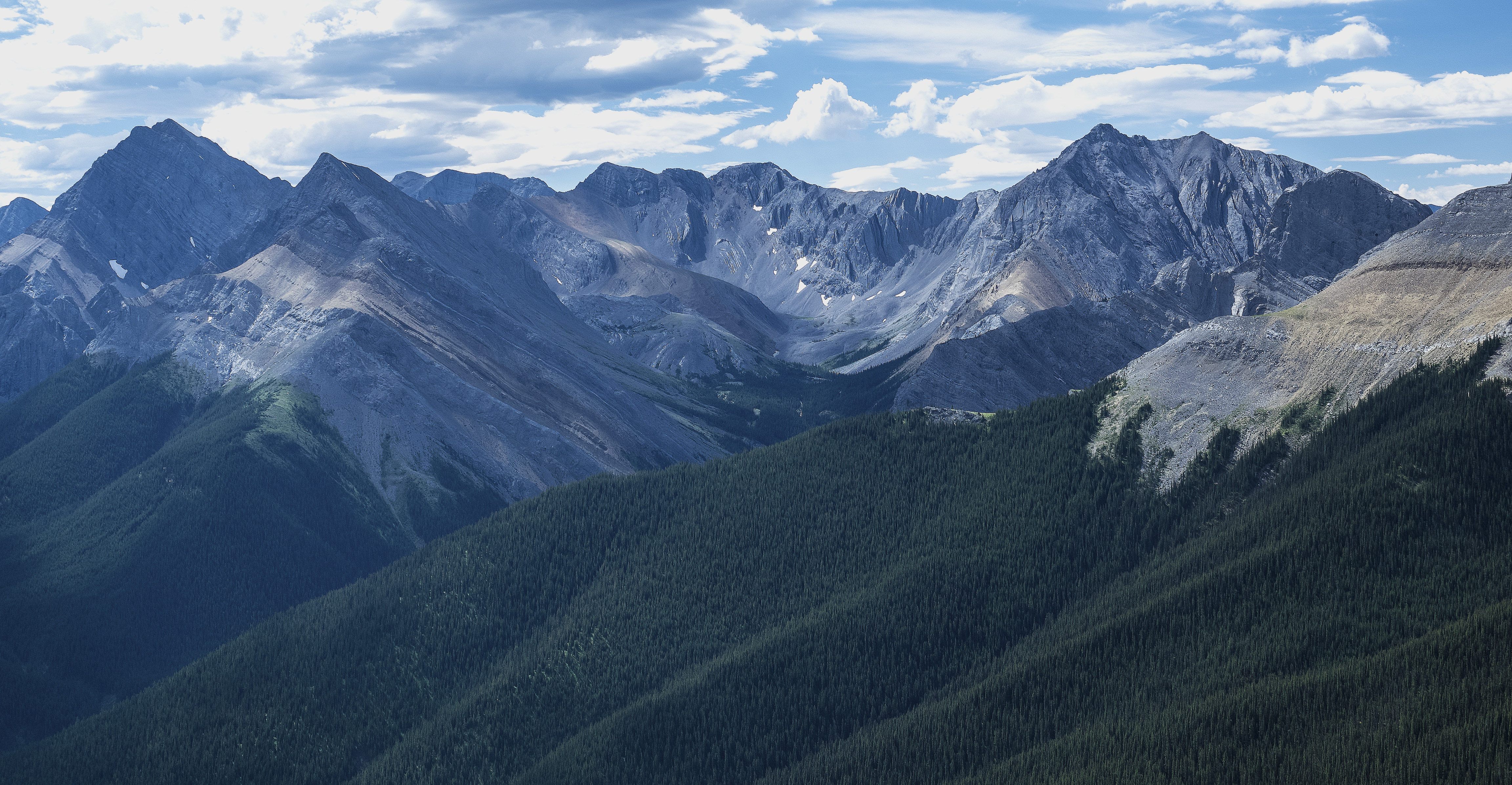 Hike the Sulphur Skyline Trail