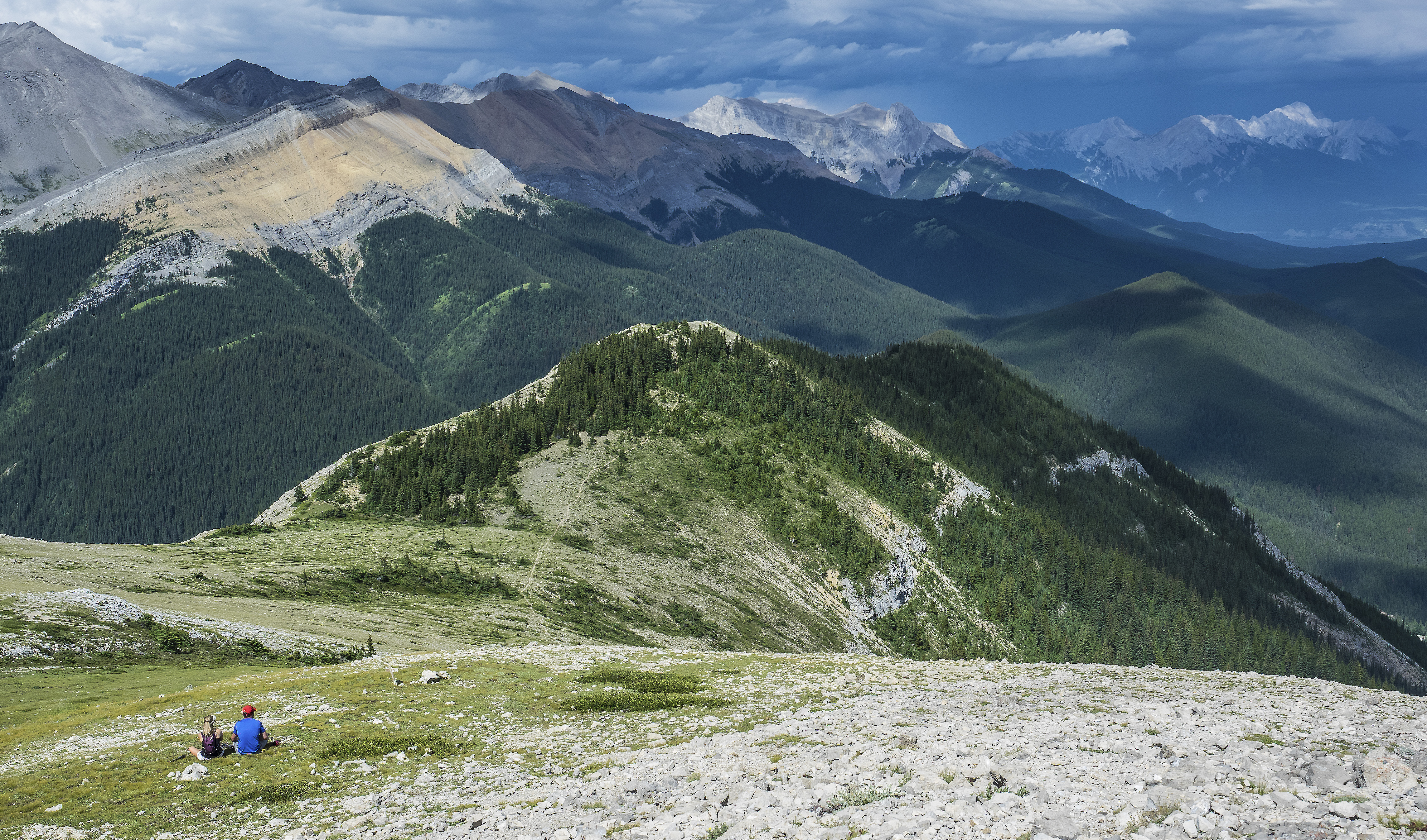 Hike the Sulphur Skyline Trail