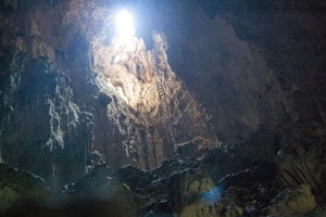 Climb into the Terciopelo Cave