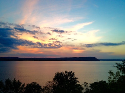 Hike to the Top of Maiden Rock Bluff, Maiden Rock Bluff Parking Area