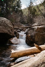 Hike the Seven Bridges Trail