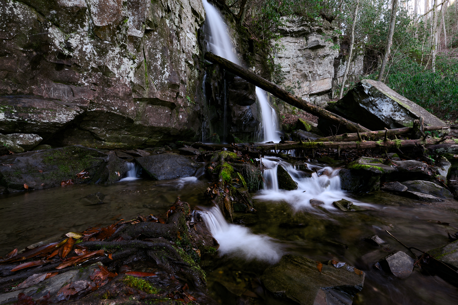 Hike to Baskins Creek Falls, Gatlinburg, Tennessee