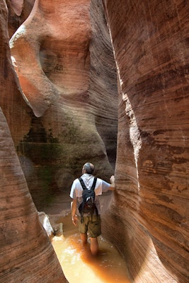 Hike through the Red Caves (Sand Wash), Red Caves Trailhead