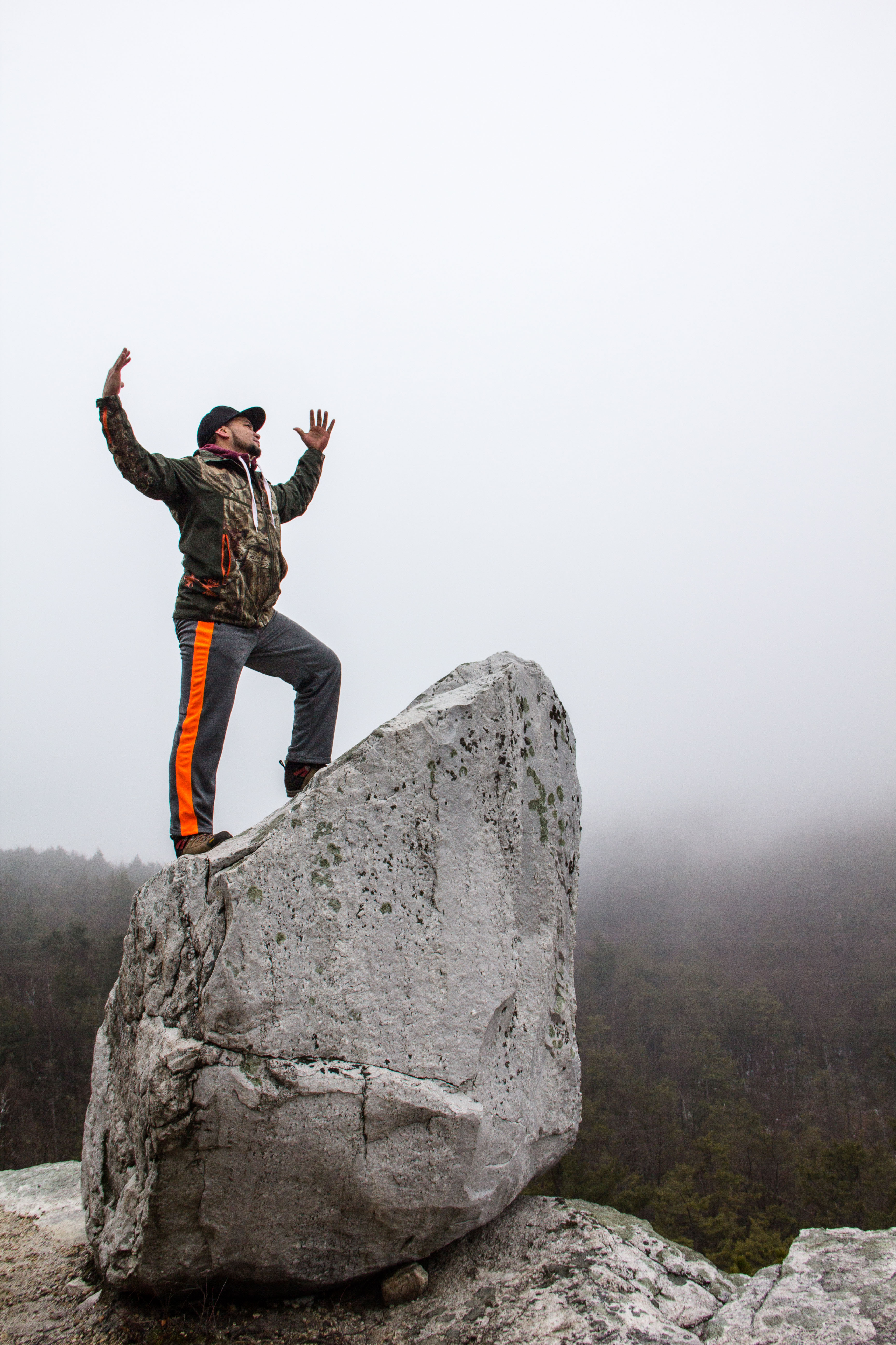 Hike Gertrude's Nose Loop/Millbrook Mountain