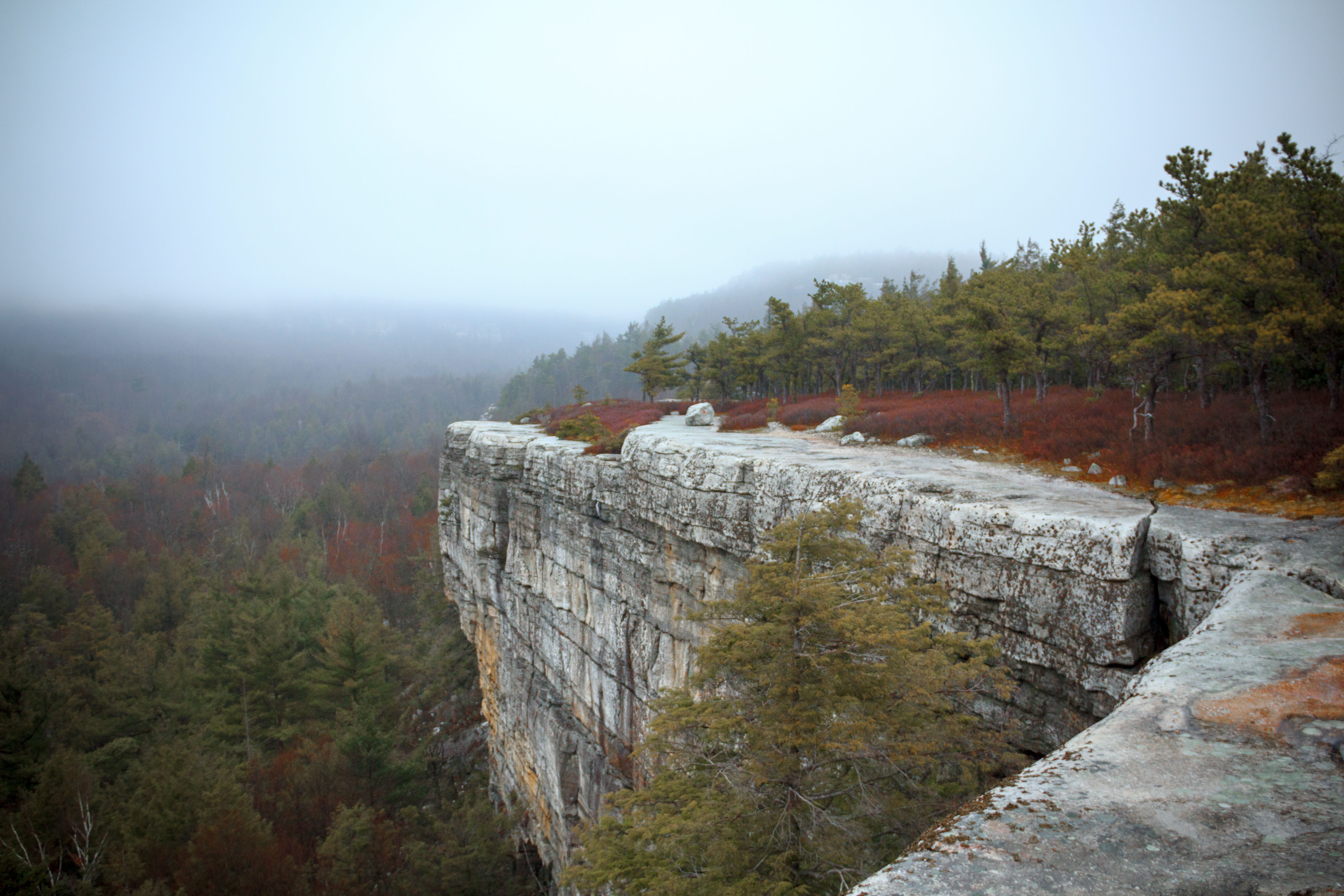 Hike Gertrude's Nose Loop/Millbrook Mountain