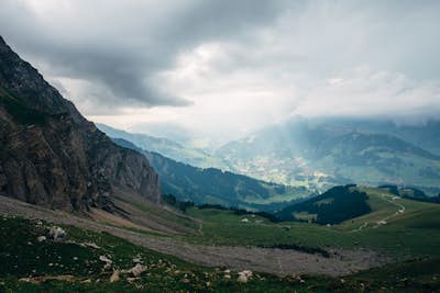 Hike over Bunderchrinde Pass in the Bernese Alps
