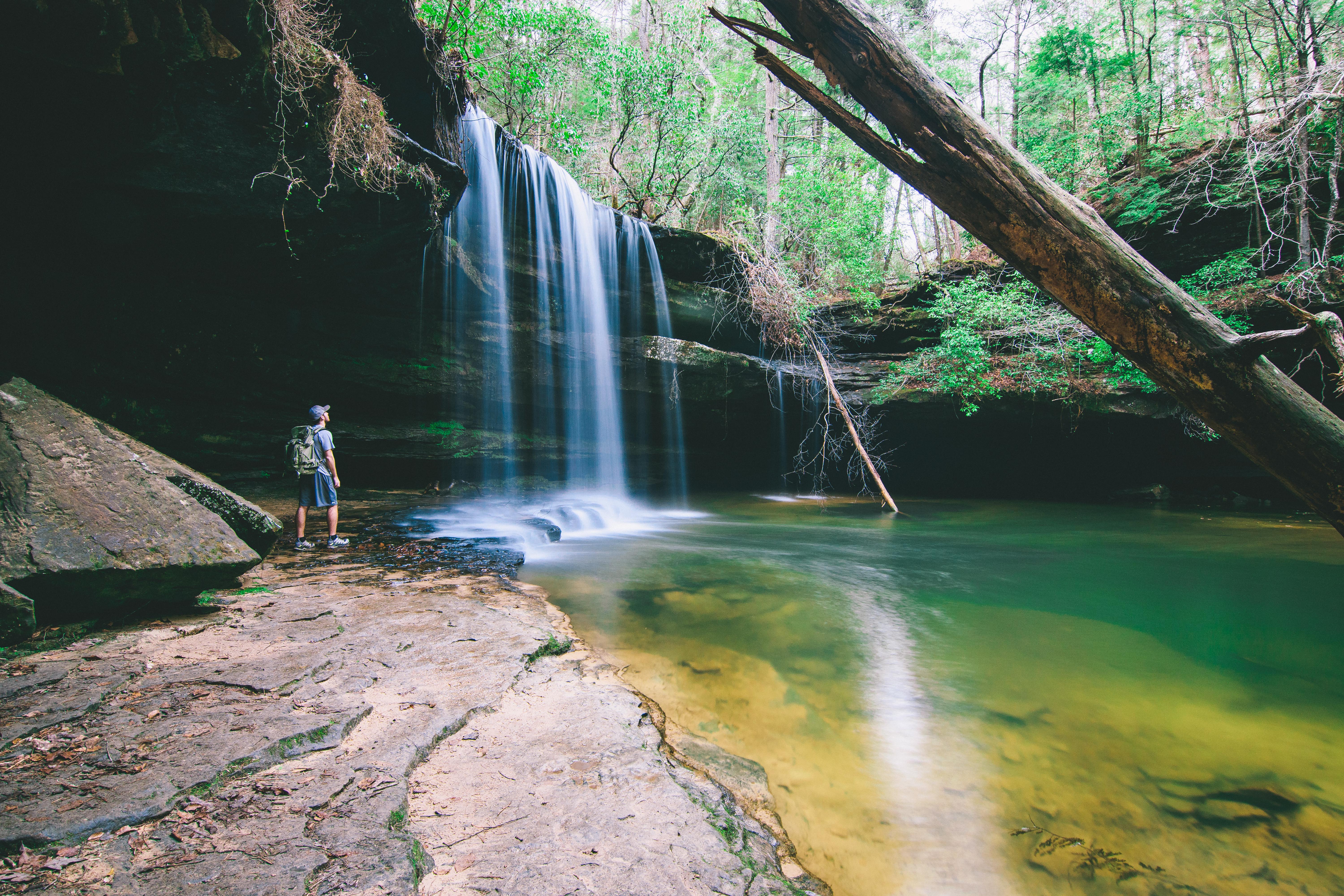 Hike to Upper Caney Creek Falls