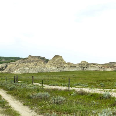 Hike to White Butte