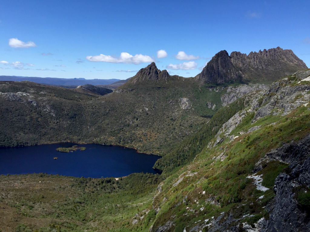 Hike Cradle Mountain, Tasmania