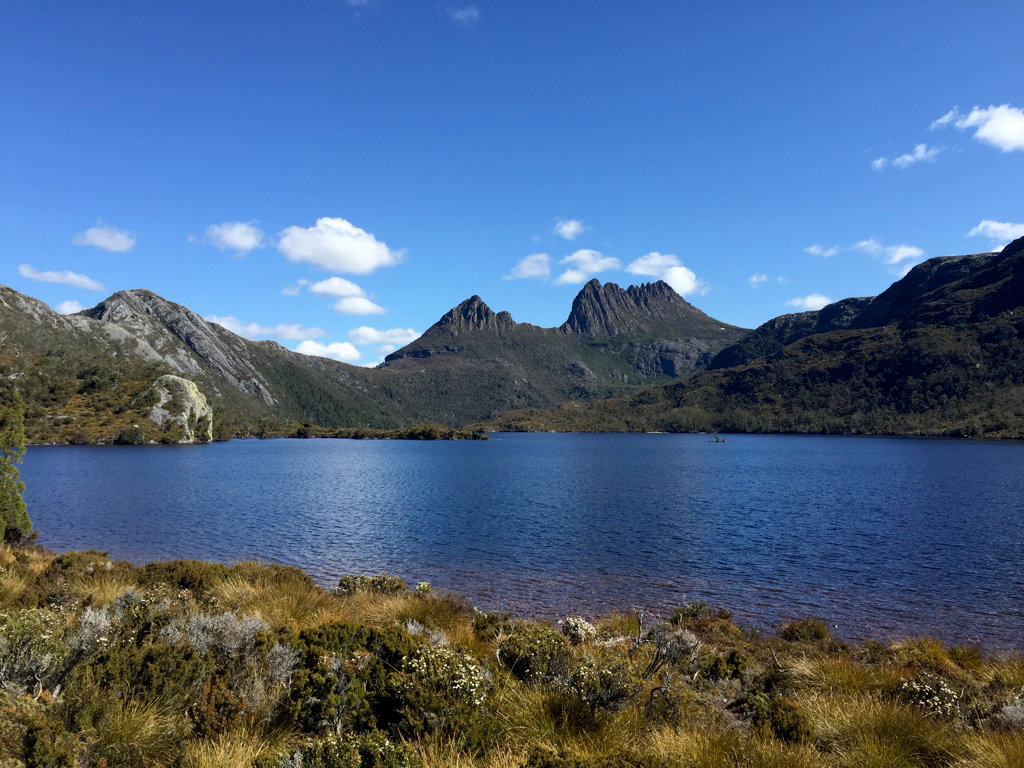 Hike Cradle Mountain, Tasmania