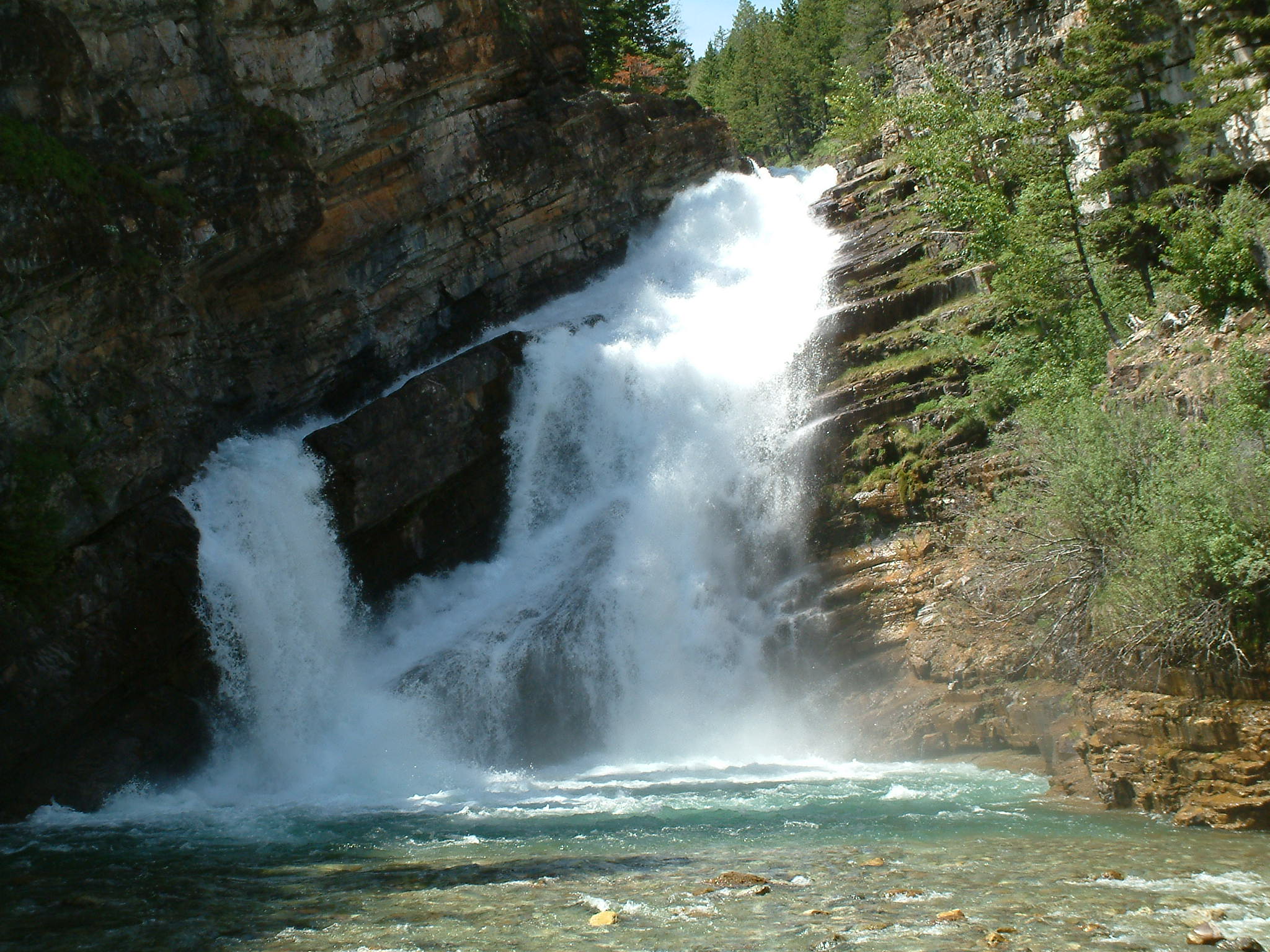 Explore Cameron Falls
