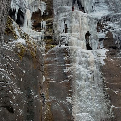 Intro To Ice-Climbing in the Catskills