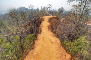 Hike through Pai Canyon