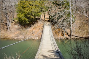 Ankle Express Trail to the Swinging Bridge