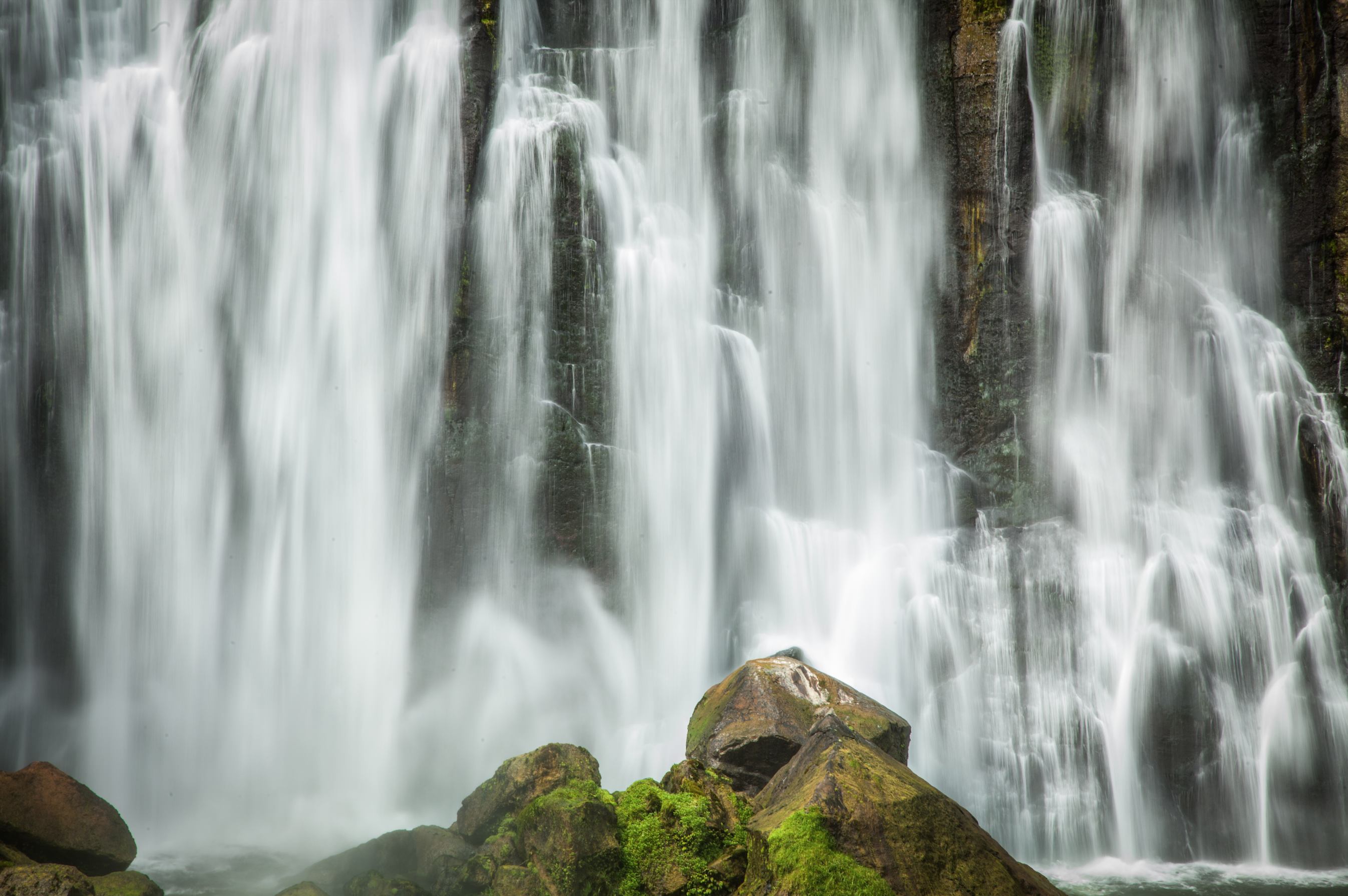 Explore Marokopa Falls