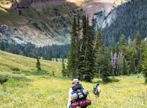 5 Reasons Why You Should Go Backpacking With Your Parents