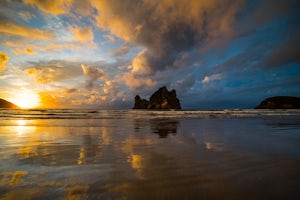 Hike to Wharariki Beach