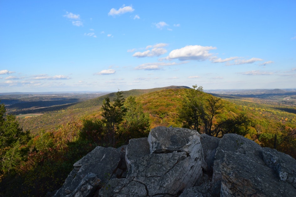 Hike the Hawk Mountain Lookout Trail, Kempton, Pennsylvania