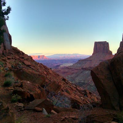 Backpack the Lathrop Canyon Trail in Canyonlands