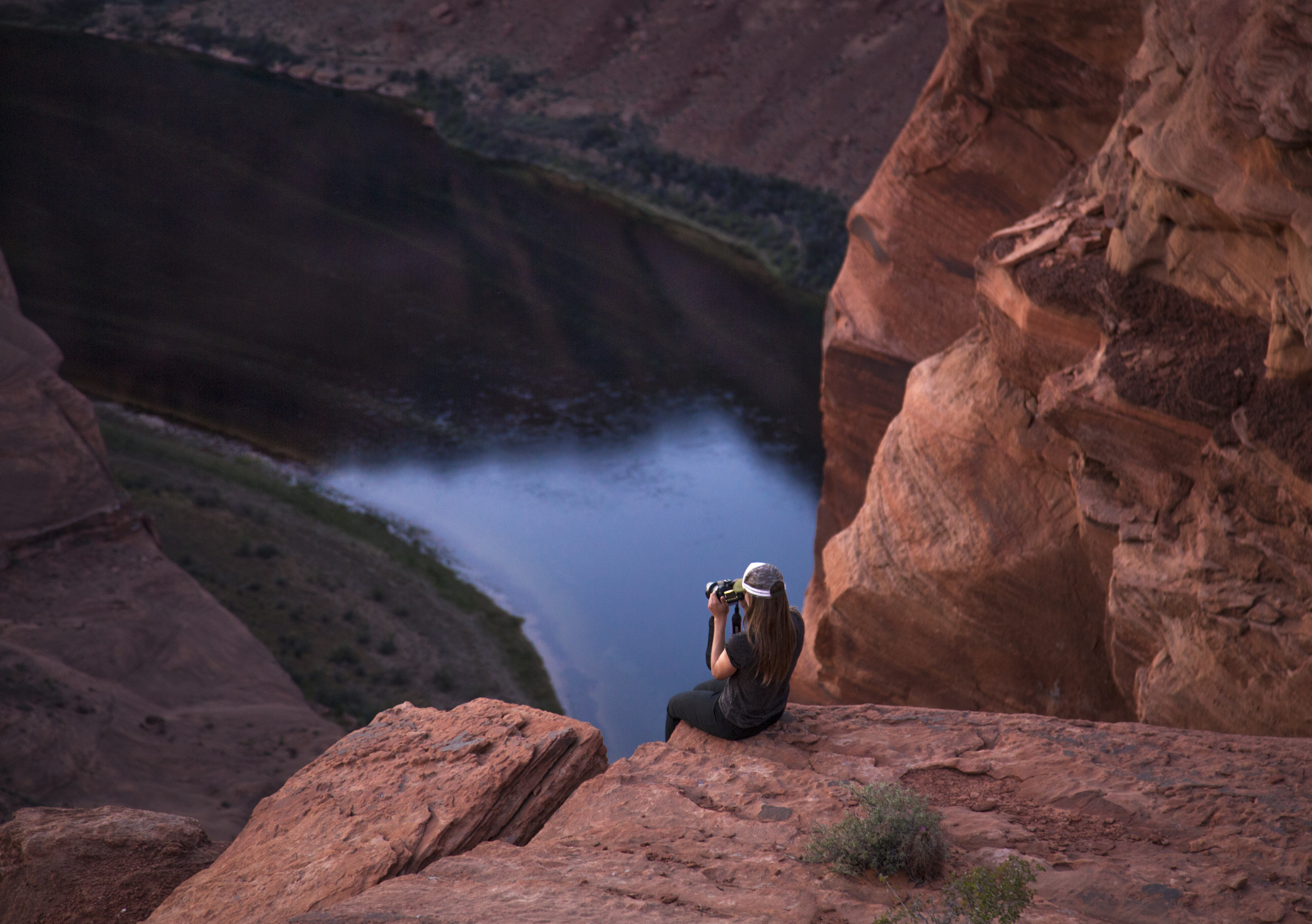 Explore the Horseshoe Bend Crack