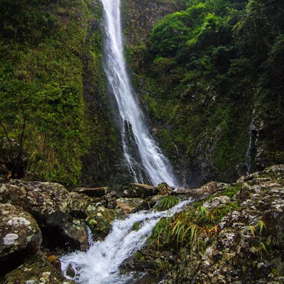 Hike to Ng Tung Chai Waterfalls