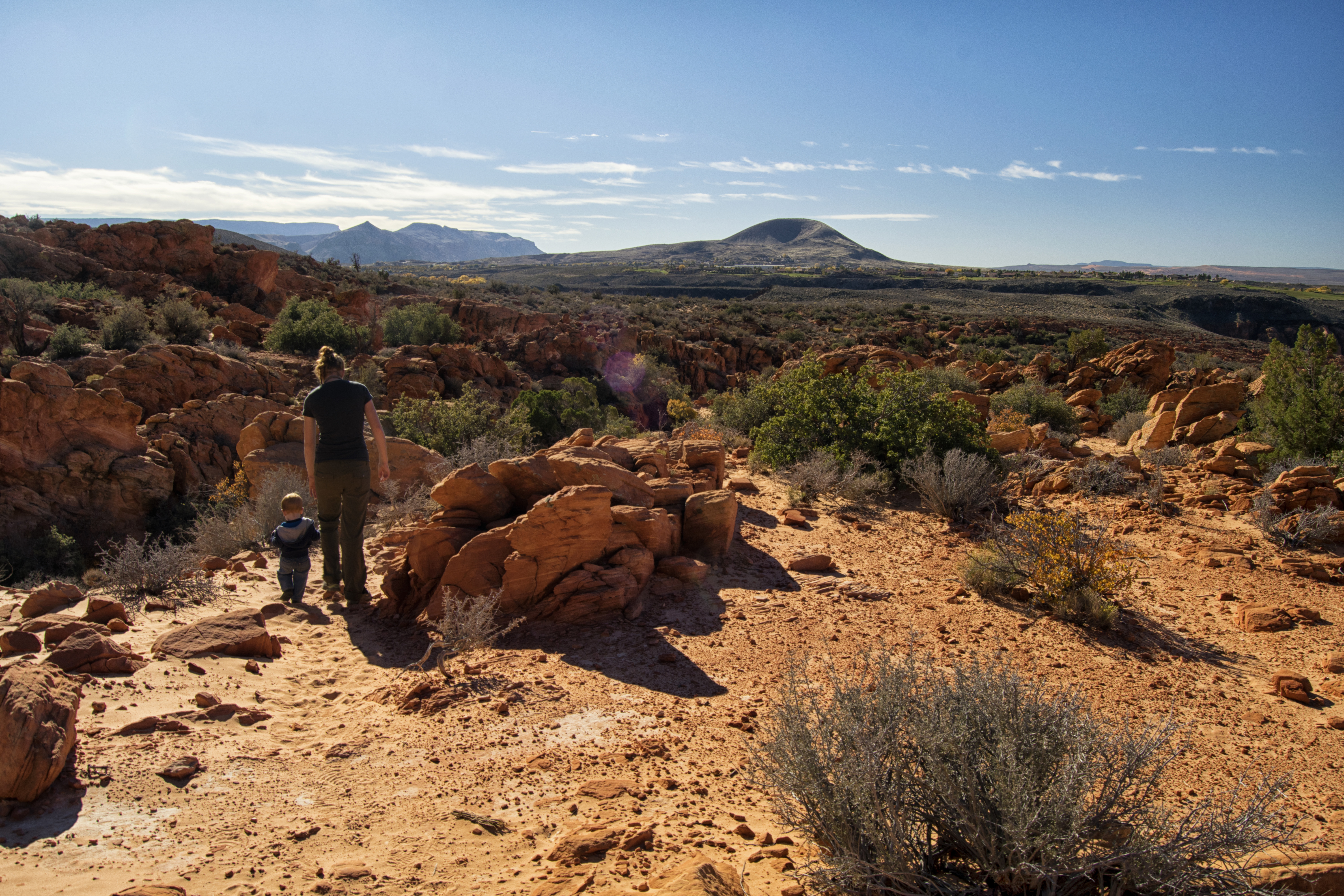 Hike Arch Trail to Babylon Arch
