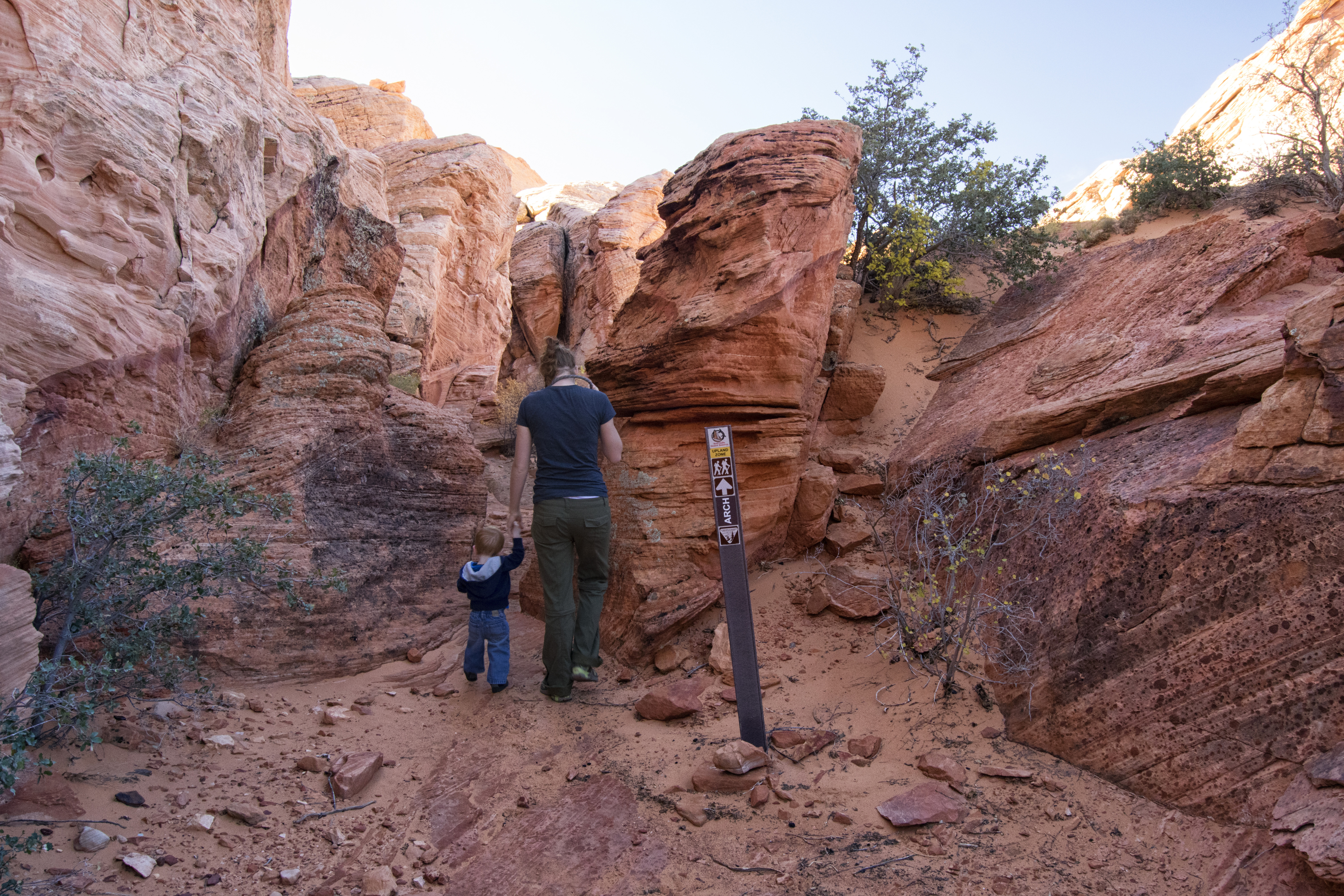 Hike Arch Trail to Babylon Arch