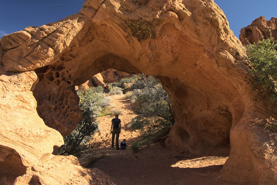 Hike Arch Trail to Babylon Arch, Arch Trail