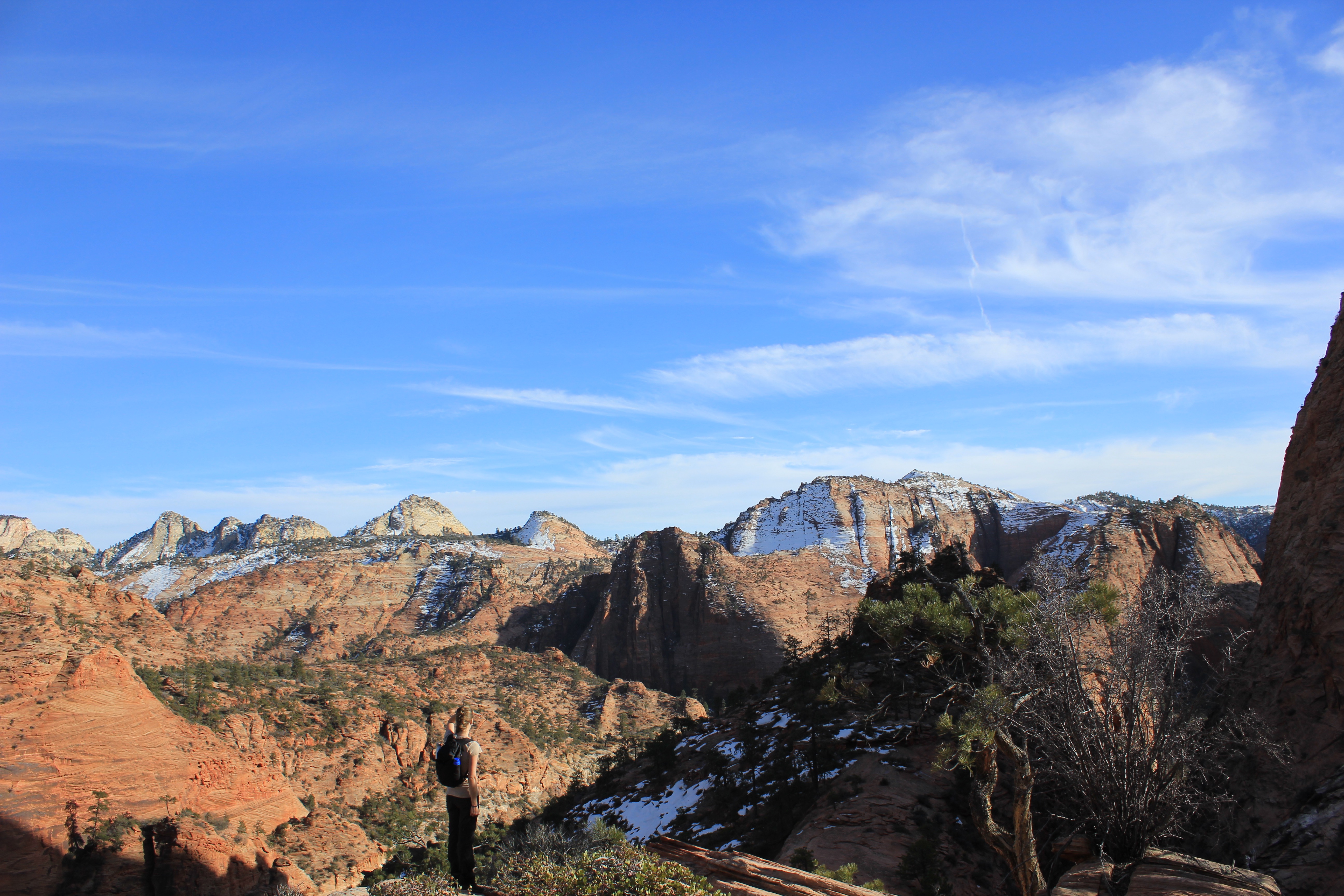 Hike the East Temple Saddle Loop 