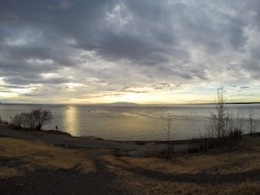 Watch the Sunset at Point Woronzof Park