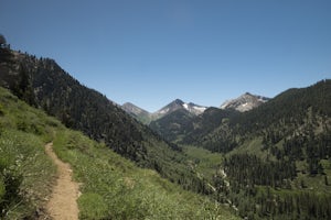 Backpack to Crystal Lakes