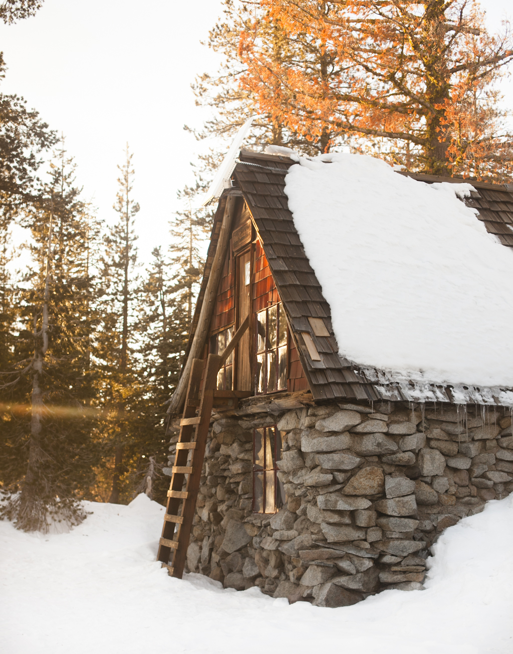 Snowshoe to the Peter Grubb Hut, Soda Springs, California