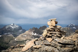 Summit Reynolds Mountain via the North Face Ascent Route