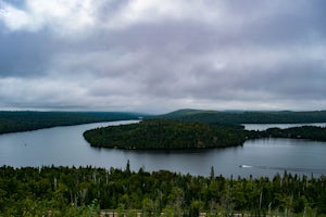 Hike to White Sky Rock