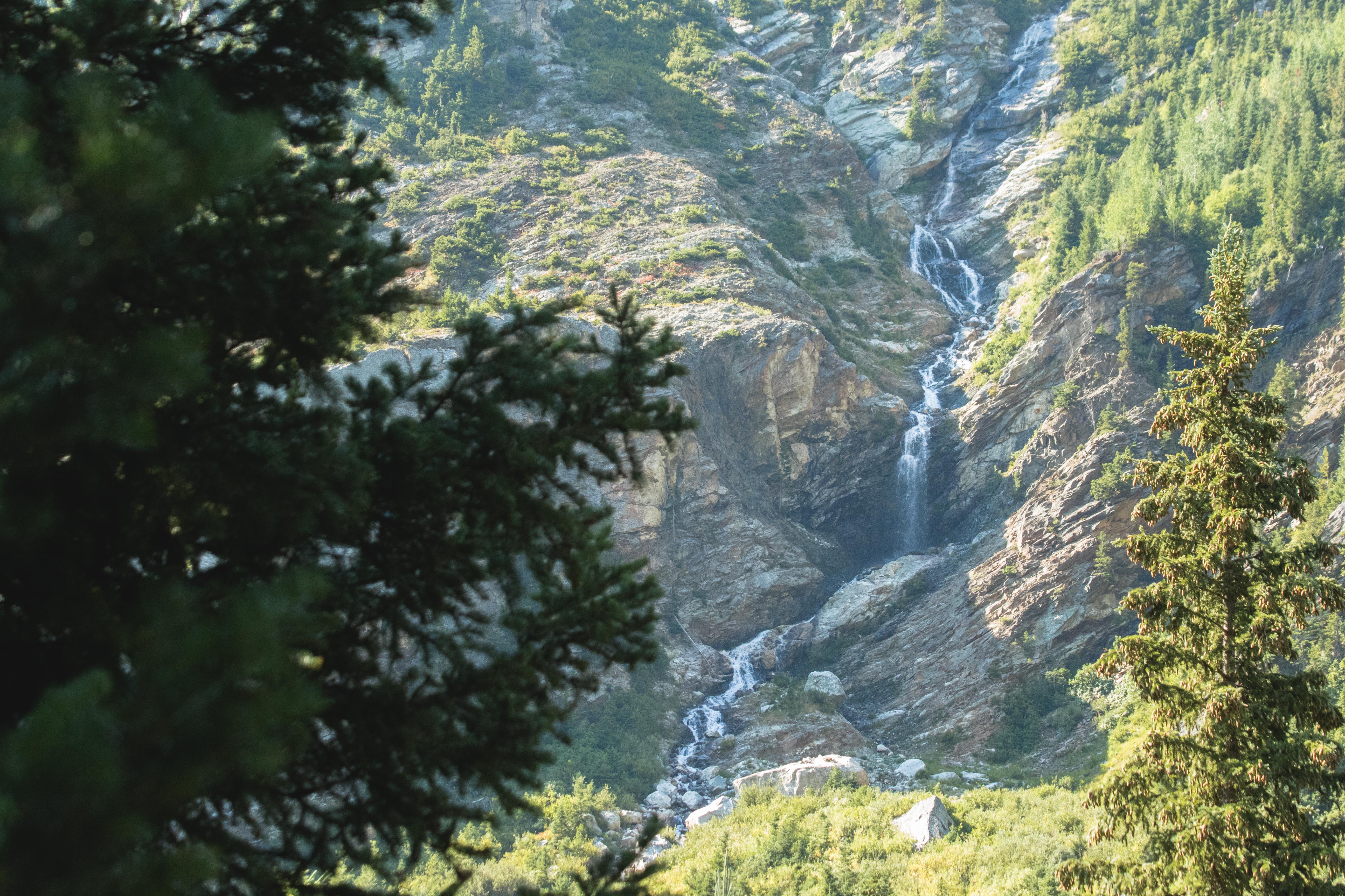 Hike to Lake Solitude 