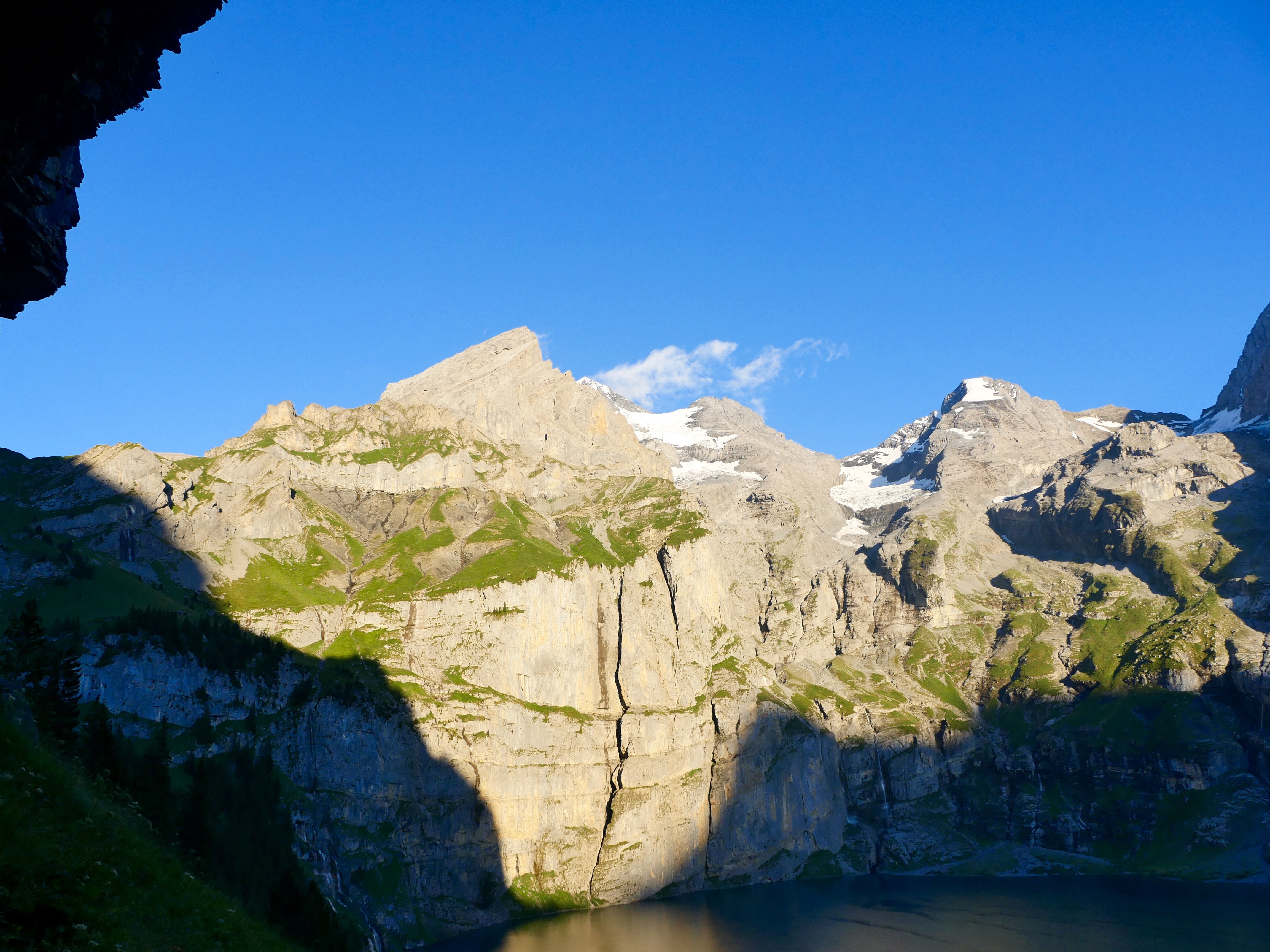 Hike the Fründenschnur Trail above Lake Oeschinsee