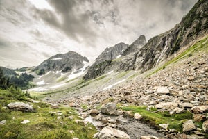 Backpack to Pelton Basin in North Cascades NP