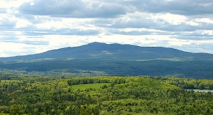 Hiking Pack Monadnock at Miller State Park