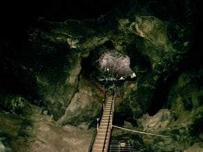 Descend Into Skull Cave of the Lava Beds National Monument