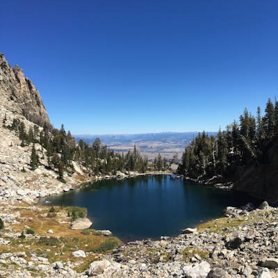 Hike to Lake of the Crags
