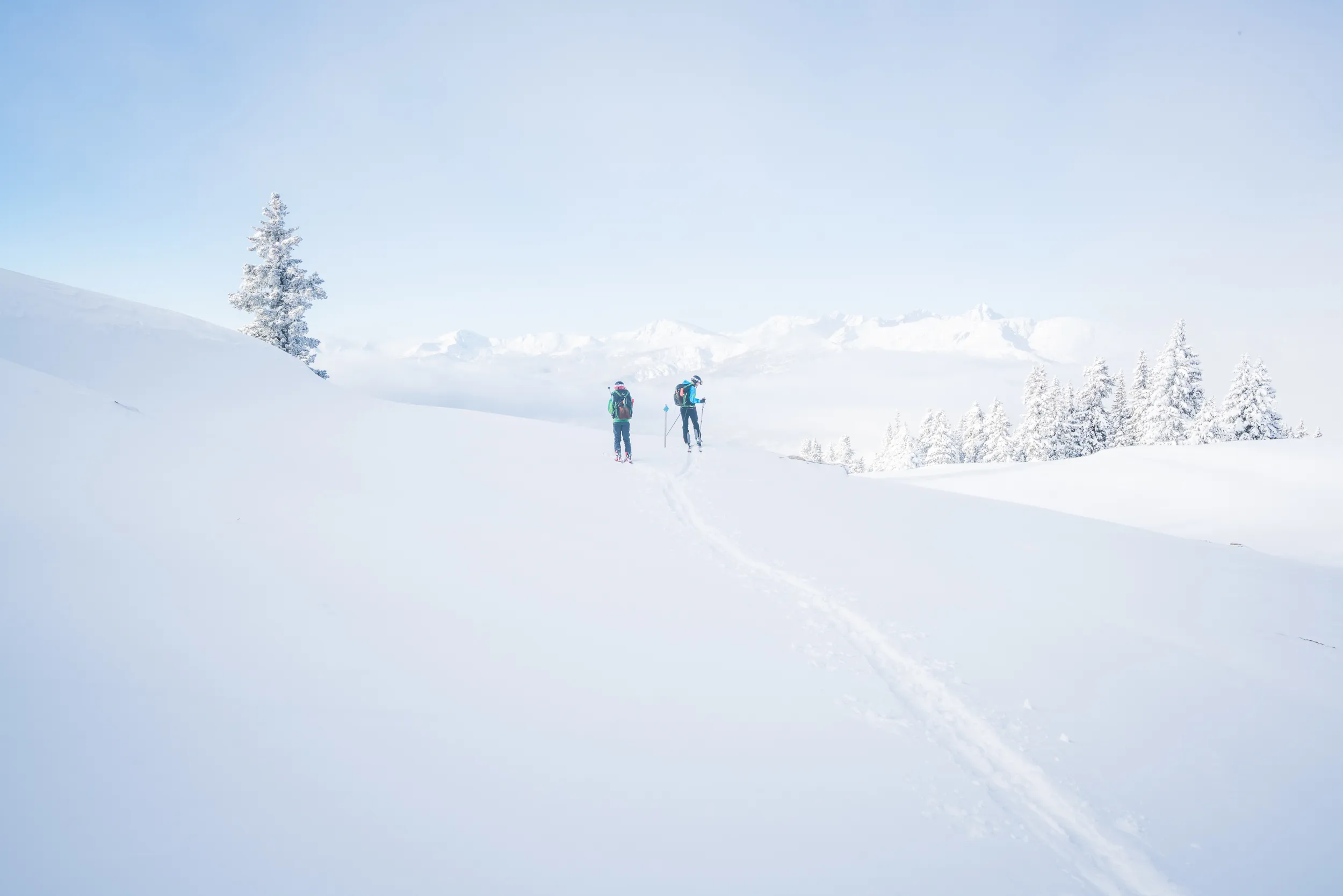 Ski to Fowler-Hilliard Hut