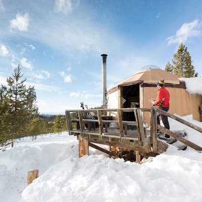 Snowshoe or Ski to Lower Montgomery Pass Yurt