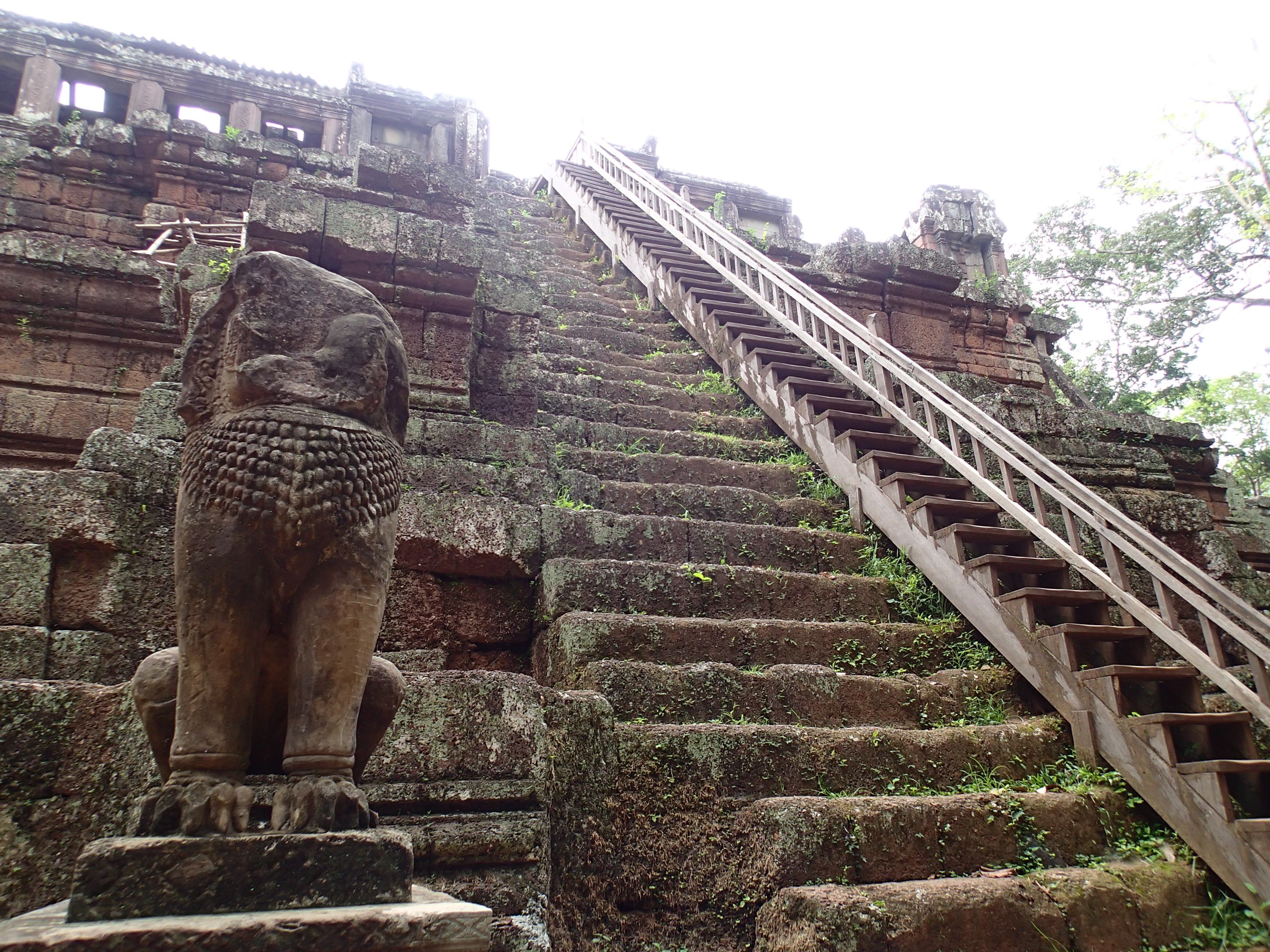 Explore Phimeanakas Temple
